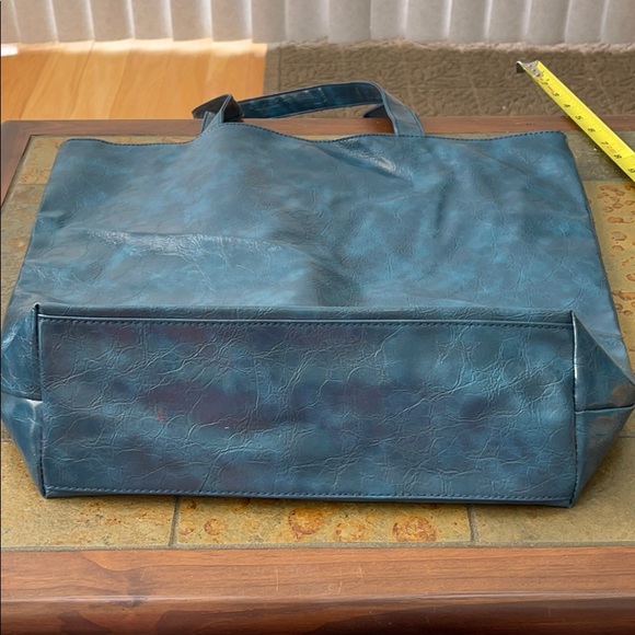 Avenue Blue Vegan Leather Tote NWT - Picture 5 of 5